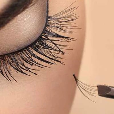 EXTENSIONS DE CILS